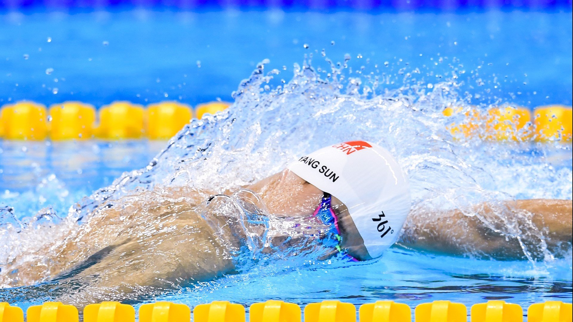 _全球积攒人气：系列赛事点燃国际热情_，全球赛事影响力